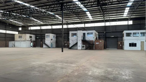 6 Saligna Street, Hughes Industrial 6515m² To Let (12)